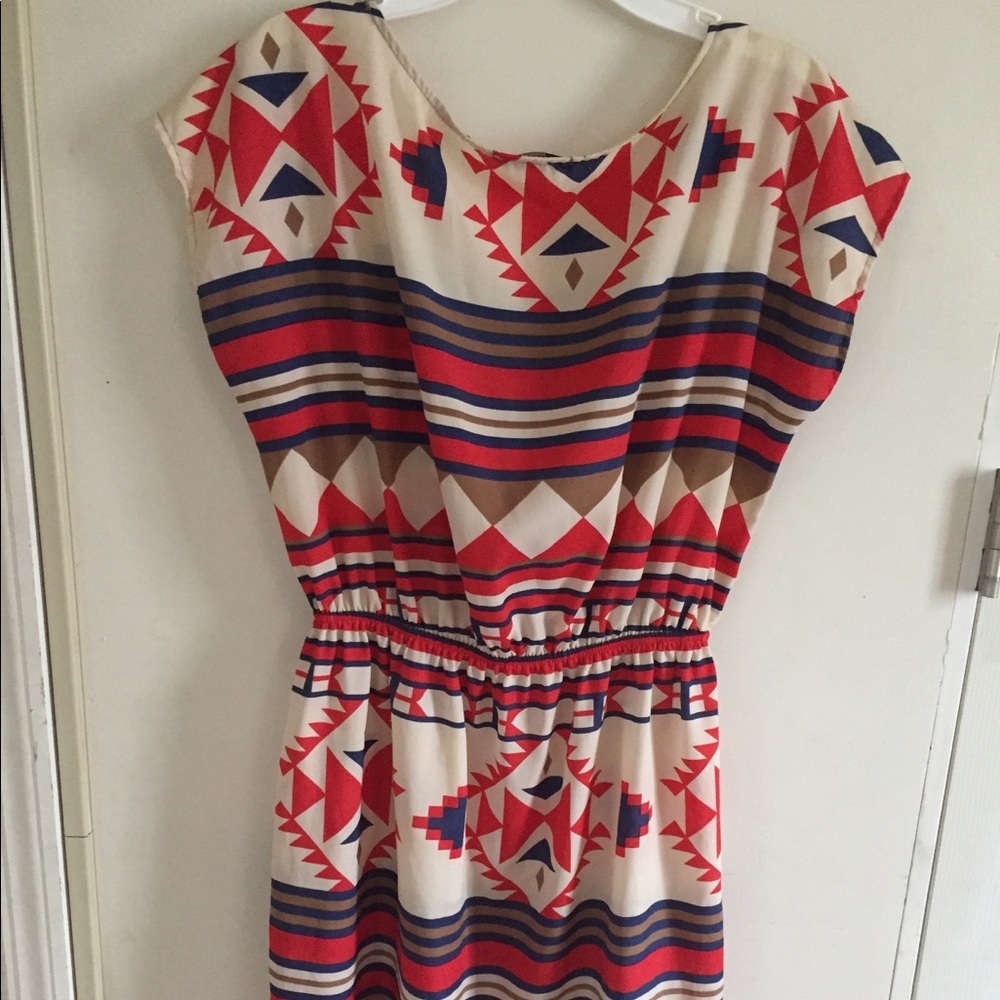 Soprano Women’s Sleeveless Dress Size M